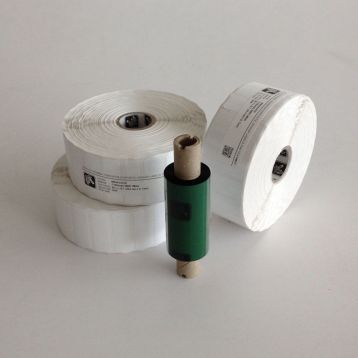 Zebra 3004945 - Z-ULTIMATE 3000T WHITE, 40 mm x 15 mm, Thermal Transfer, Coated Polyester, Core 25 mm Label