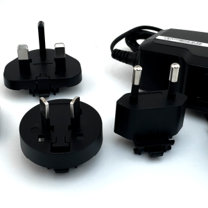 BrightSign PA-W12V1.5A-LK2 – 12 V 1,5 A virtalähde ja kansainväliset pistokkeet